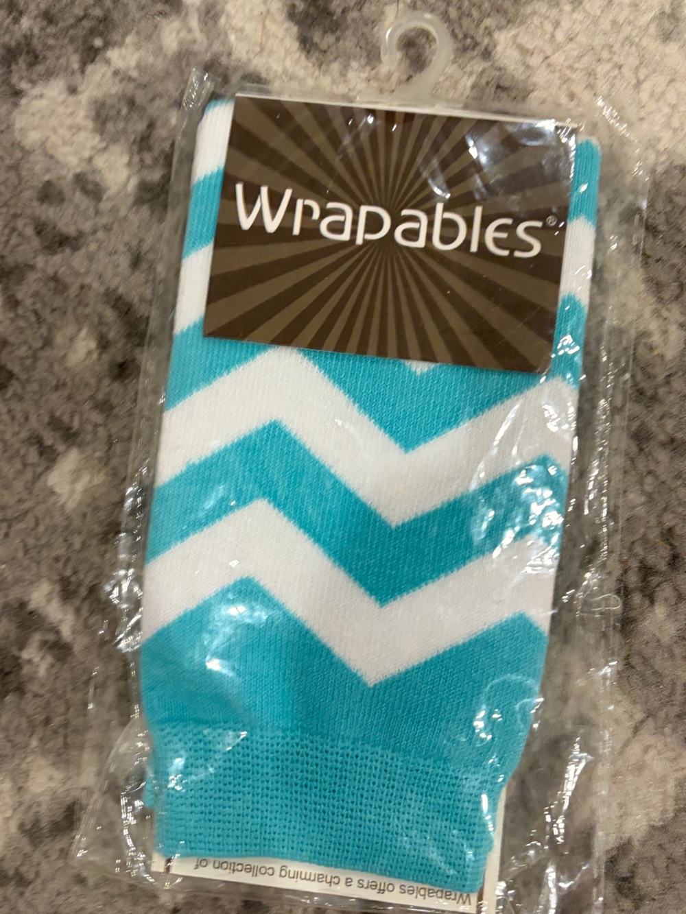 Wrapables Baby Leg Warmers turquoise Chevron Brand New in pack